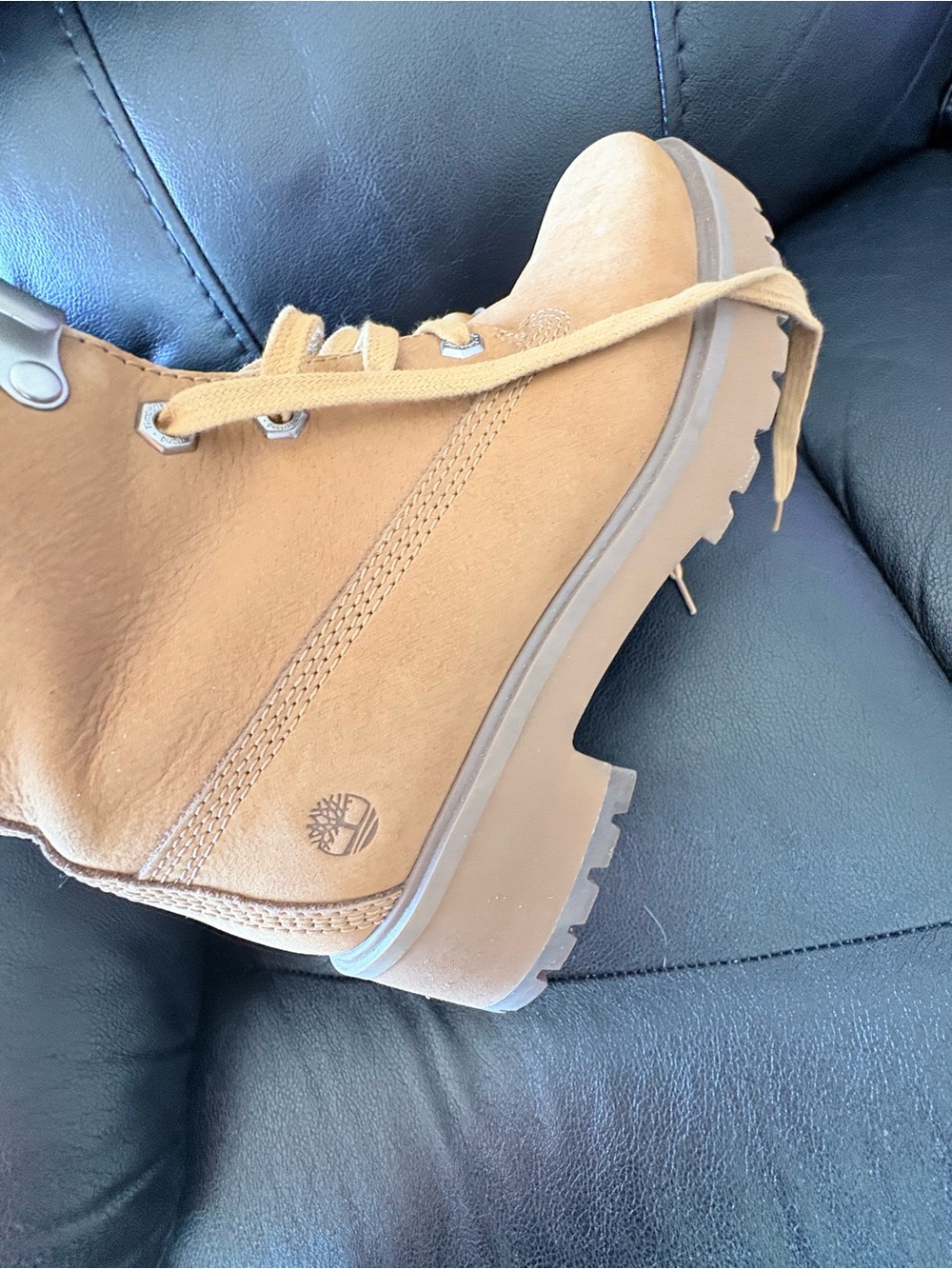 Timberland Women's Wheat Lace-Up Nubuck Boots